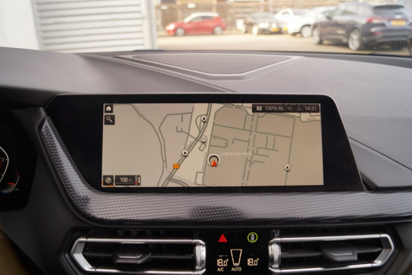 BMW 1-serie 118i 136pk Automaat High Executive -PANO-NAVI-ECC-