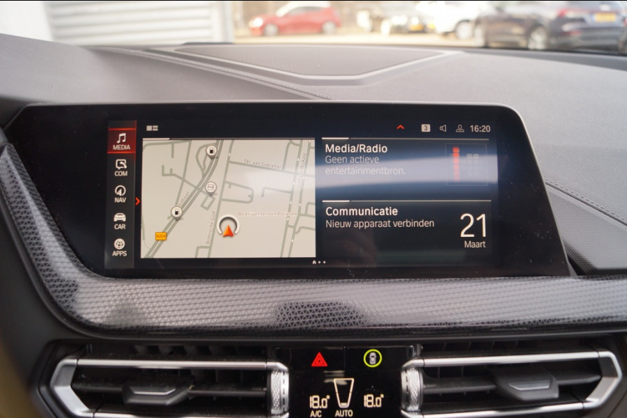 BMW 1-serie 118i 136pk Automaat High Executive -PANO-NAVI-ECC-