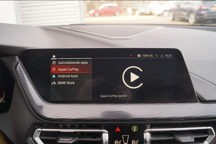 BMW 1-serie 118i 136pk Automaat High Executive -PANO-NAVI-ECC-
