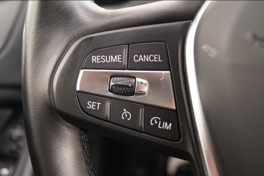 BMW 1-serie 118i 136pk Automaat High Executive -PANO-NAVI-ECC-