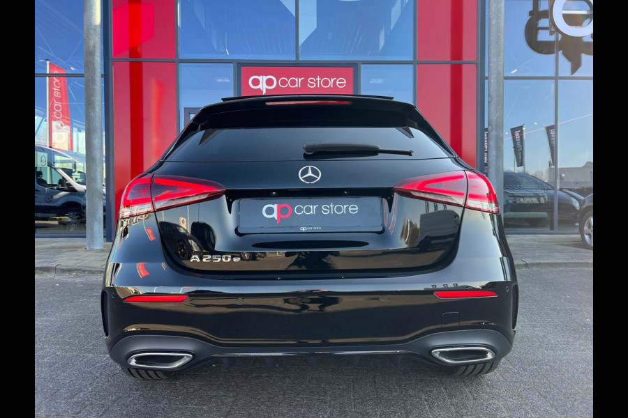 Mercedes-Benz A-Klasse 250 e Business AMG/ Panorama/Night pakket