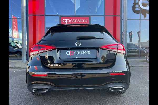 Mercedes-Benz A-Klasse 250 e Business AMG/ Panorama/Night pakket