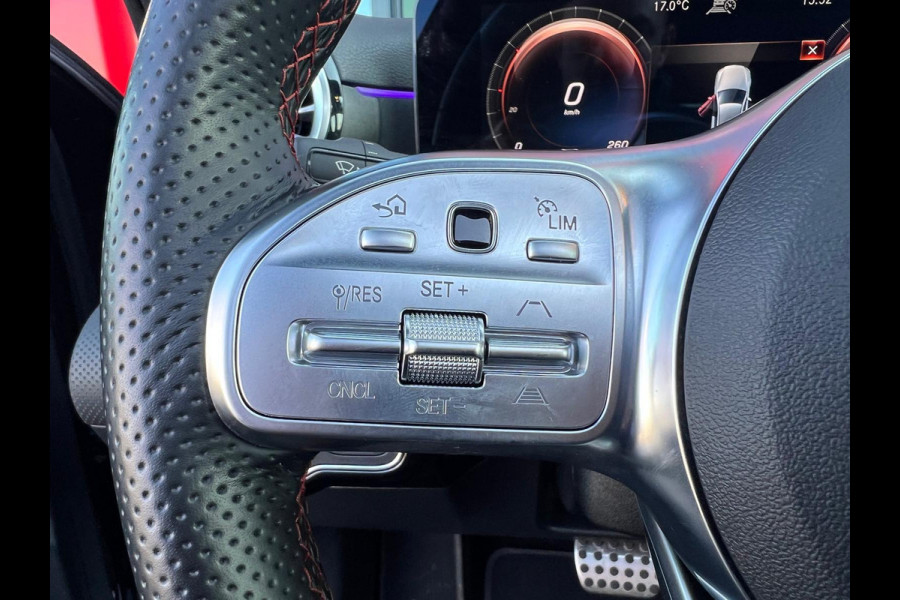 Mercedes-Benz A-Klasse 250 e Business AMG/ Panorama/Night pakket