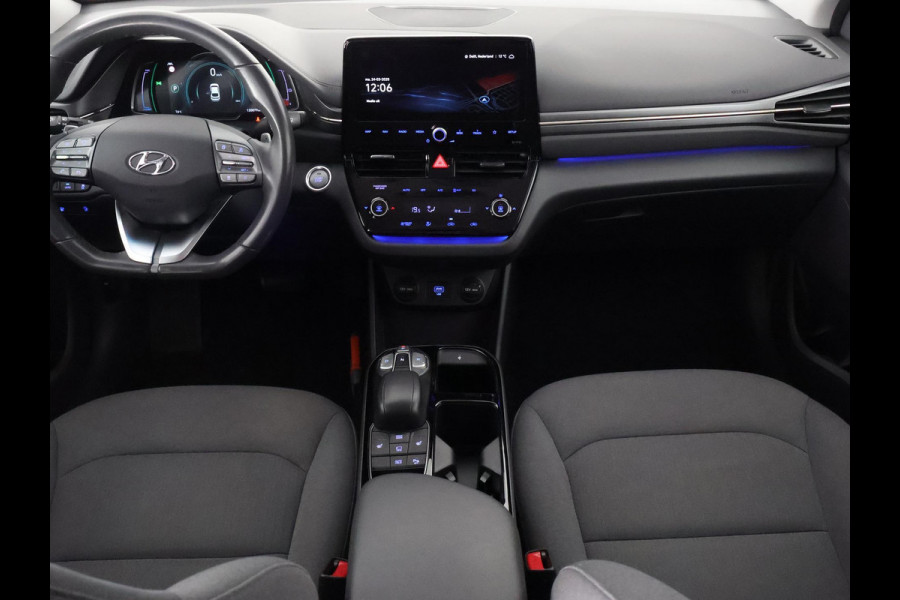 Hyundai IONIQ Black Comfort EV 38 kWh | 300 km actieradius! | Navigatie | Camera |
