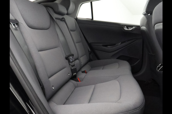 Hyundai IONIQ Black Comfort EV 38 kWh | 300 km actieradius! | Navigatie | Camera |