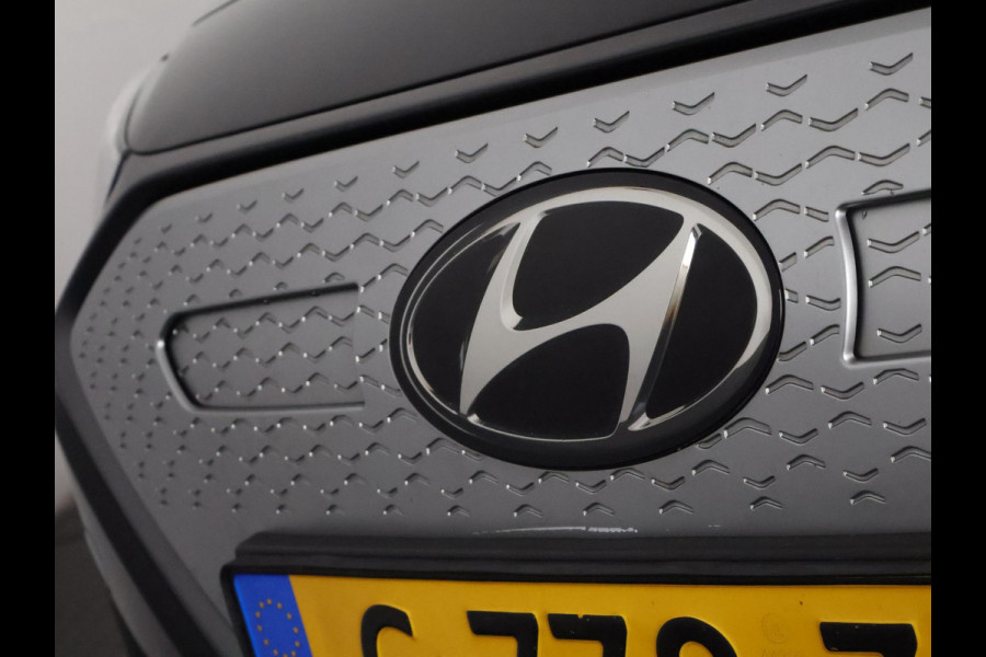 Hyundai IONIQ Black Comfort EV 38 kWh | 300 km actieradius! | Navigatie | Camera |