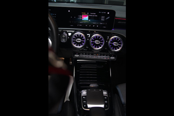 Mercedes-Benz A-Klasse 35 AMG 4MATIC Edition 1 PANO-MEMORY-HUD