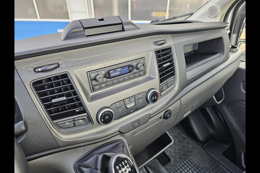 Ford Transit 350 2.0 TDCi 350 L2 | Open laadbak | Airco | Cruise control | Aluminium laadbak breed | Reservewiel | Voorruitverwarming | Bijrijdersbank | 3-zits