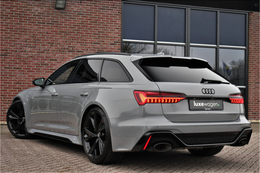 Audi RS6 Avant 4.0 TFSI quattro DynPlus Pano Nardo Design Sportuitl 4WS HUD ACC 22"
