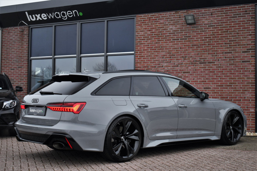 Audi RS6 Avant 4.0 TFSI quattro DynPlus Pano Nardo Design Sportuitl 4WS HUD ACC 22"