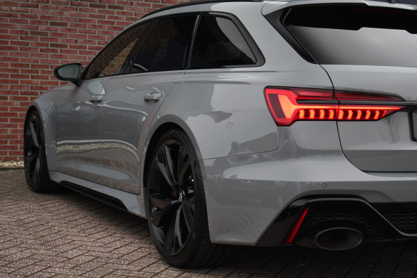 Audi RS6 Avant 4.0 TFSI quattro DynPlus Pano Nardo Design Sportuitl 4WS HUD ACC 22"