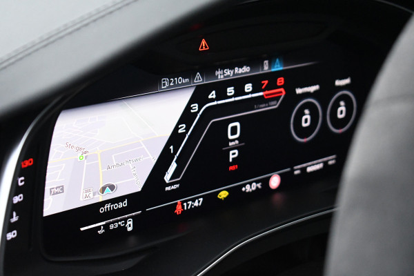 Audi RS6 Avant 4.0 TFSI quattro DynPlus Pano Nardo Design Sportuitl 4WS HUD ACC 22"