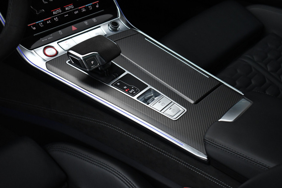 Audi RS6 Avant 4.0 TFSI quattro DynPlus Pano Nardo Design Sportuitl 4WS HUD ACC 22"