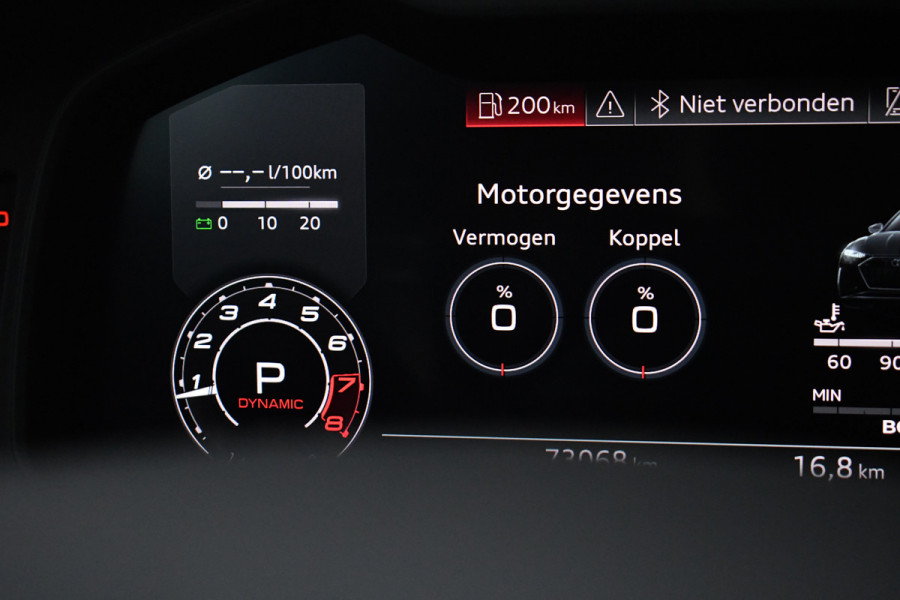 Audi RS6 Avant 4.0 TFSI quattro DynPlus Pano Nardo Design Sportuitl 4WS HUD ACC 22"