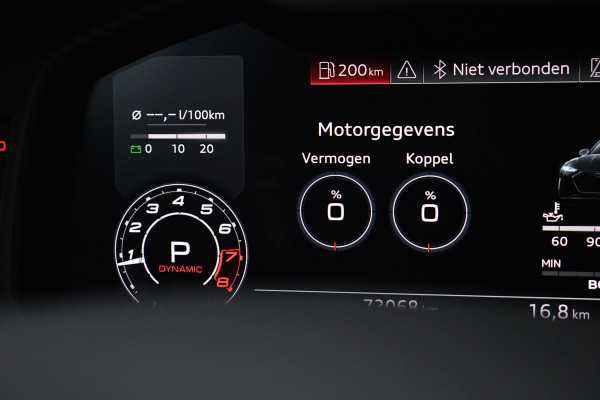 Audi RS6 Avant 4.0 TFSI quattro DynPlus Pano Nardo Design Sportuitl 4WS HUD ACC 22"