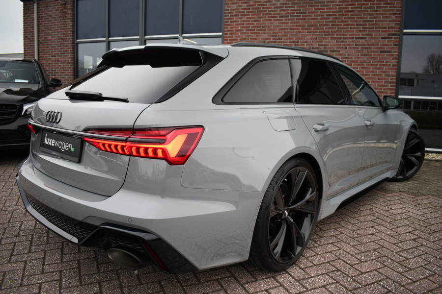 Audi RS6 Avant 4.0 TFSI quattro DynPlus Pano Nardo Design Sportuitl 4WS HUD ACC 22"