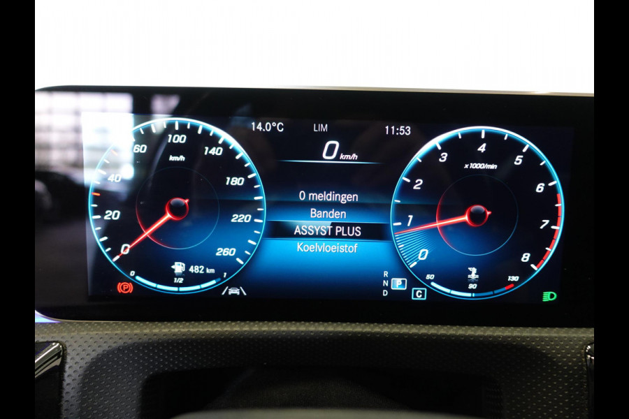 Mercedes-Benz CLA-Klasse Shooting Brake 200 Aut. DCT AMG Line Night Pakket Plus Pakket Ambiente Verlichting Leder Alcantara Trekhaak Full LED Navigatie PDC VA + Camera