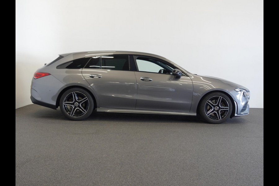 Mercedes-Benz CLA-Klasse Shooting Brake 200 Aut. DCT AMG Line Night Pakket Plus Pakket Ambiente Verlichting Leder Alcantara Trekhaak Full LED Navigatie PDC VA + Camera