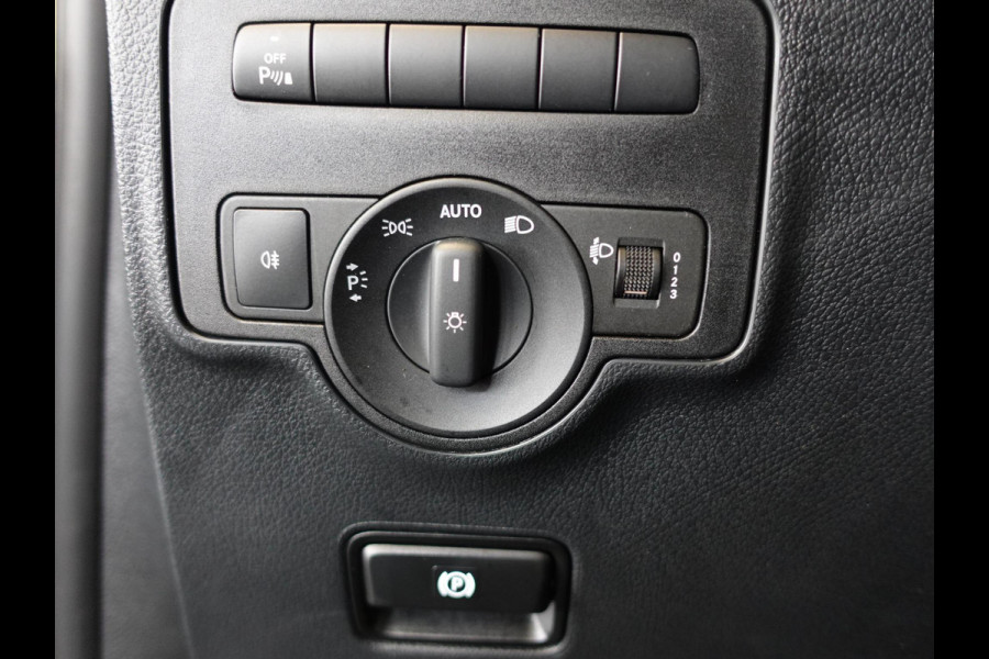 Mercedes-Benz Vito 114 CDI Lang Automaat Airco Cruise Control Camera Parkeersensoren Trekhaak
