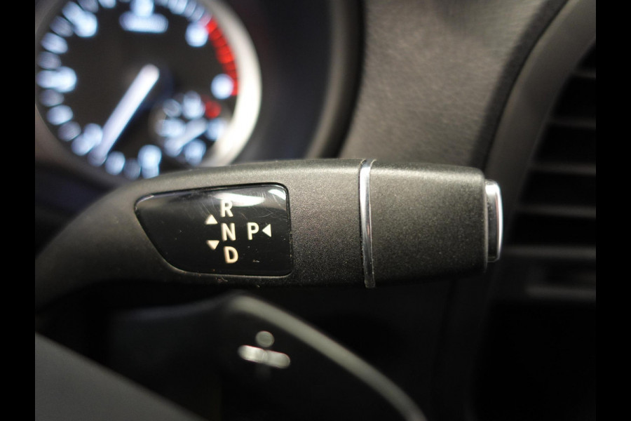 Mercedes-Benz Vito 114 CDI Lang Automaat Airco Cruise Control Camera Parkeersensoren Trekhaak