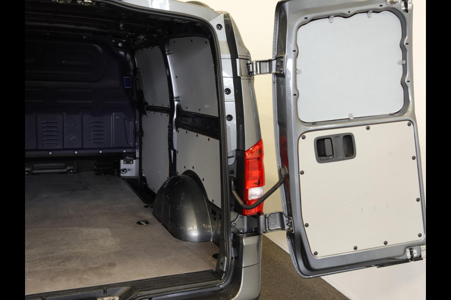 Mercedes-Benz Vito 114 CDI Lang Automaat Airco Cruise Control Camera Parkeersensoren Trekhaak