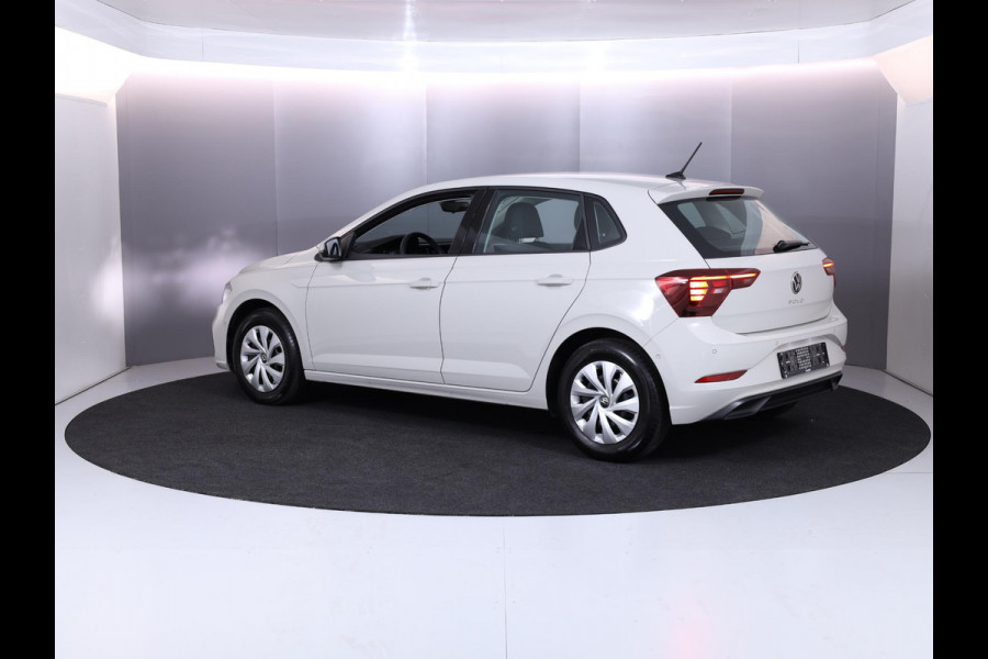 Volkswagen Polo 1.0 TSI Life 95 pk Automaat (DSG) | Navigatie via App | Parkeersensoren (Park assist) | Adaptieve cruise control | Stoelverwarming | LED koplampen | Dodehoek detectie |