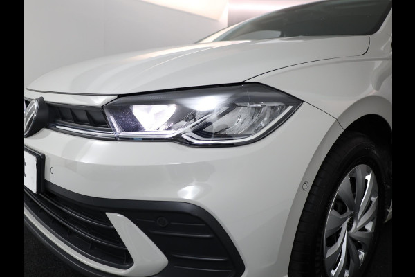 Volkswagen Polo 1.0 TSI Life 95 pk Automaat (DSG) | Navigatie via App | Parkeersensoren (Park assist) | Adaptieve cruise control | Stoelverwarming | LED koplampen | Dodehoek detectie |