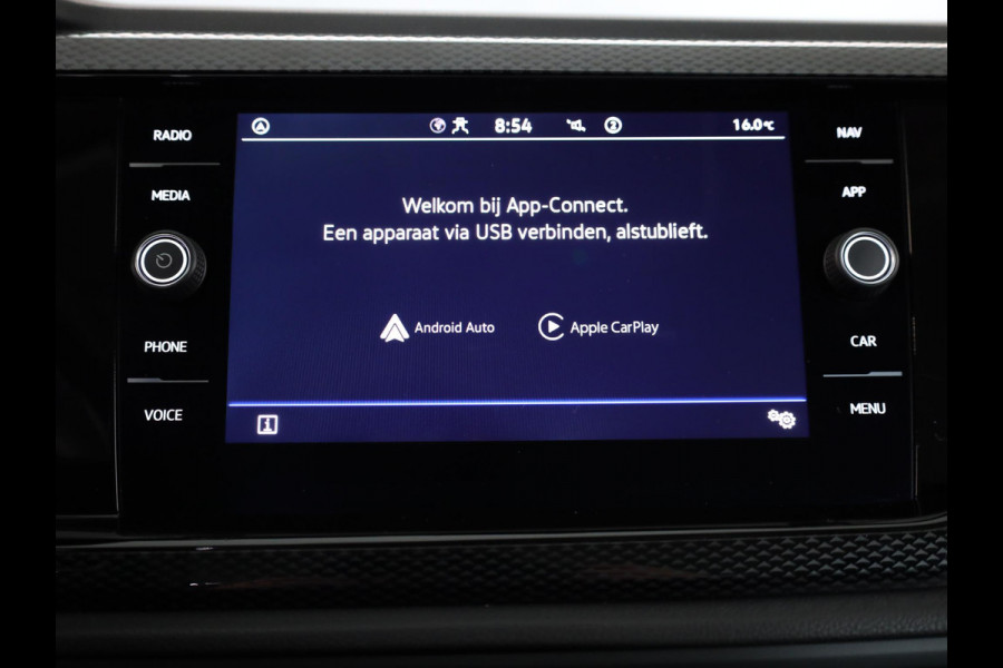 Volkswagen Polo 1.0 TSI Life 95 pk Automaat (DSG) | Navigatie via App | Parkeersensoren (Park assist) | Adaptieve cruise control | Stoelverwarming | LED koplampen | Dodehoek detectie |