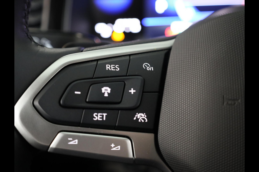 Volkswagen Polo 1.0 TSI Life 95 pk Automaat (DSG) | Navigatie via App | Parkeersensoren (Park assist) | Adaptieve cruise control | Stoelverwarming | LED koplampen | Dodehoek detectie |