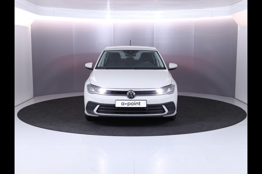 Volkswagen Polo 1.0 TSI Life 95 pk Automaat (DSG) | Navigatie via App | Parkeersensoren (Park assist) | Adaptieve cruise control | Stoelverwarming | LED koplampen | Dodehoek detectie |