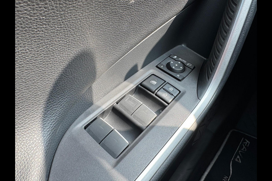 Toyota RAV4 2.5 Hybrid 222pk AWD Style | Trekhaak, Cloud Navigatie, Parkeersensoren, Dodehoekherkenning, Elektrische achterklep, 1650KG Trek
