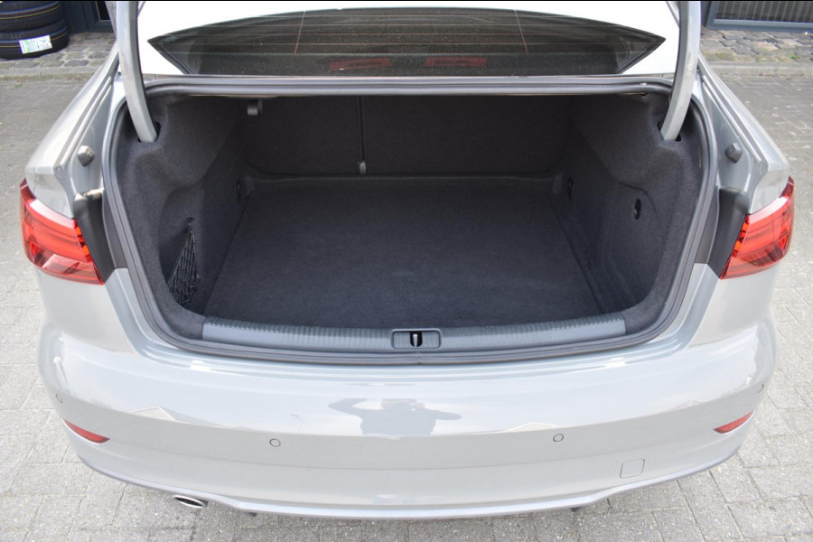 Audi A3 Limousine 30 TFSI Sport S Line | LED | NAP | DEALER ONDERHOUDEN | DAB | NAVIGATIE | CLIMATE CONTROLE