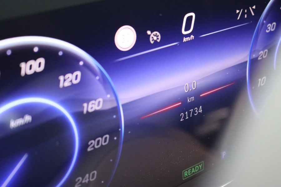 Mercedes-Benz EQE 300 Luxury Line 89 kWh | Distronic | Verwarmd Stuurwiel | Memory | Leder | Warmtepomp | Camera | Apple Carplay/Android Auto | High Perf. LED |