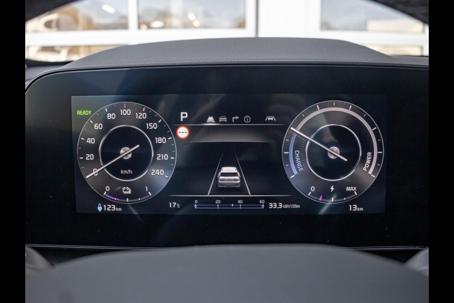 Kia Niro EV Light 64.8 kWh | Uit voorraad leverbaar l Navi l PDC l Camera