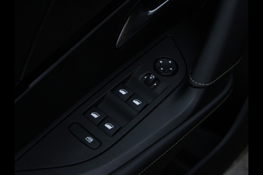 Peugeot e-2008 EV GT 50 kWh NL AUTO | CAMERA | CARPLAY | 3D COCKPIT