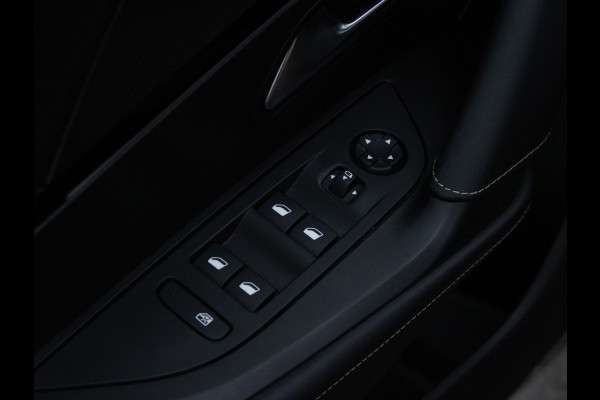 Peugeot e-2008 EV GT 50 kWh NL AUTO | CAMERA | CARPLAY | 3D COCKPIT