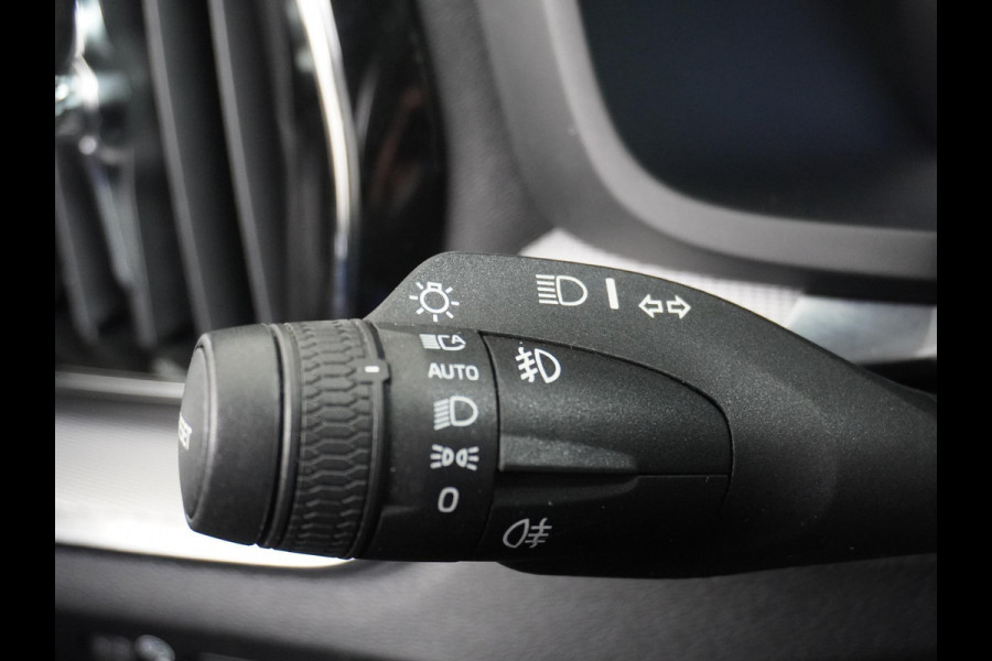 Volvo S60 2.0 T8 AWD Twin Engine R-Design LEDER | MEMORY SEAT | RIJKLAAR INCL. 12 MND. BOVAGGARANTIE