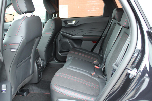 Ford Kuga 2.5 PHEV ST-Line X | Panoramadak + Technology Pack + Winter Pack + Wegklapbare trekhaak + 19 inch lichtmetalen velgen | Agate black | 2.100 kg trekgewicht | Prijs incl. 4.000 EU Ford voordeel
