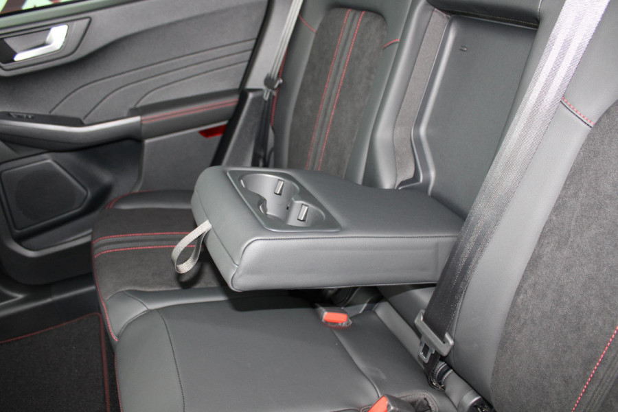 Ford Kuga 2.5 PHEV ST-Line X | Panoramadak + Technology Pack + Winter Pack + Wegklapbare trekhaak + 19 inch lichtmetalen velgen | Agate black | 2.100 kg trekgewicht | Prijs incl. 4.000 EU Ford voordeel