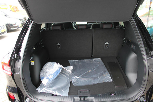 Ford Kuga 2.5 PHEV ST-Line X | Panoramadak + Technology Pack + Winter Pack + Wegklapbare trekhaak + 19 inch lichtmetalen velgen | Agate black | 2.100 kg trekgewicht | Prijs incl. 4.000 EU Ford voordeel