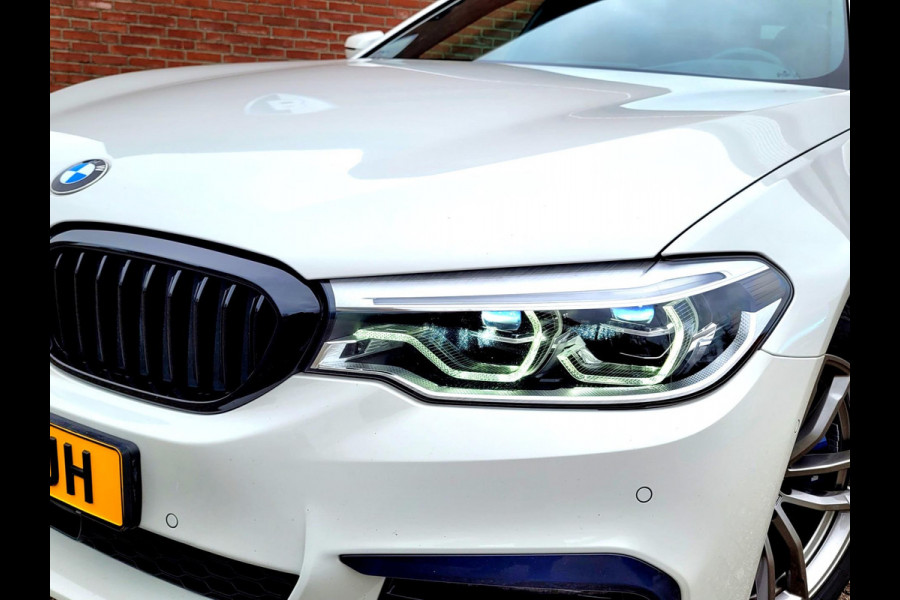 BMW 5 Serie 530e xDrive M-sport, Massage, ACC, HUD, Camera, Stuurverwarming