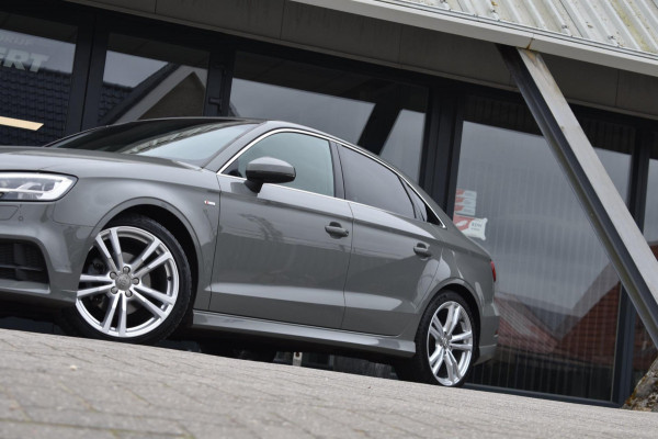Audi A3 Limousine 30 TFSI Sport S Line | LED | NAP | DEALER ONDERHOUDEN | DAB | NAVIGATIE | CLIMATE CONTROLE