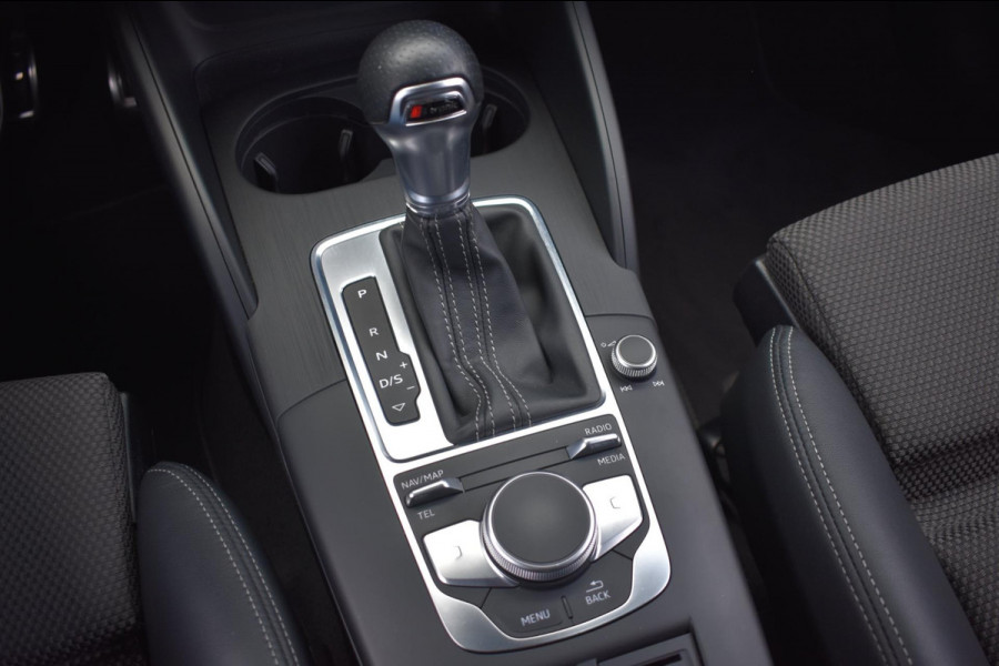 Audi A3 Limousine 30 TFSI Sport S Line | LED | NAP | DEALER ONDERHOUDEN | DAB | NAVIGATIE | CLIMATE CONTROLE