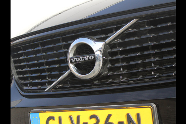 Volvo XC40 2.0 T5 AWD R-Design CAMERA | HARMAN KARDON | PANO | STOELVERW | AFN TREKHAAK | ! 2DE PAASDAG GEOPEND VAN 10:00 T/M 17:00 UUR !