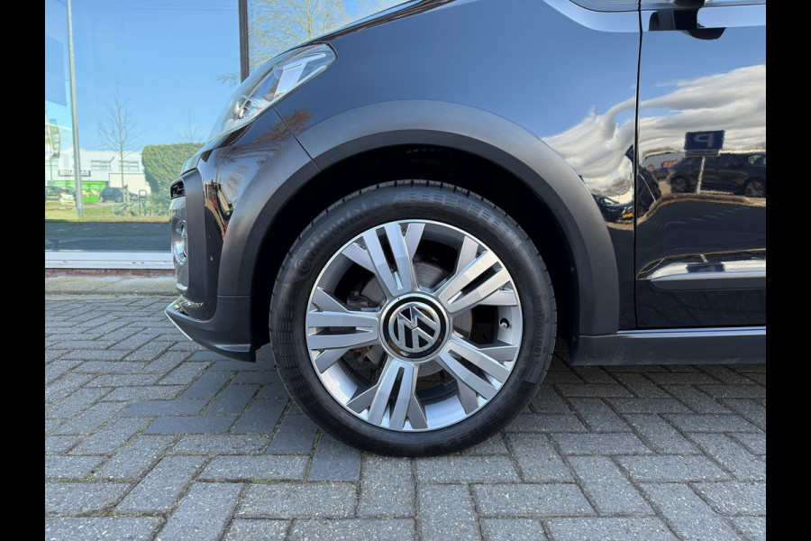 Volkswagen up! 1.0 BMT cross up! - Parkeerhulp - Airco - Cruise - Bluetooth