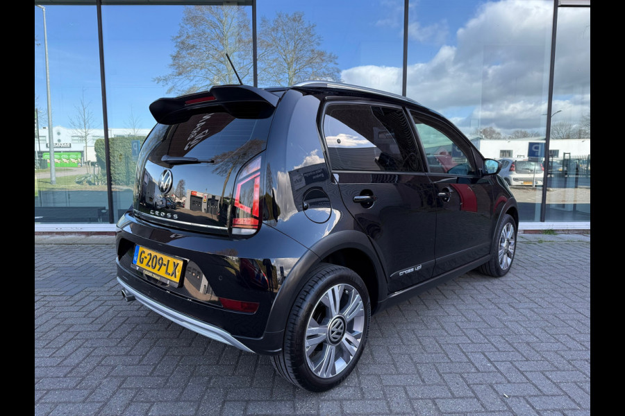 Volkswagen up! 1.0 BMT cross up! - Parkeerhulp - Airco - Cruise - Bluetooth