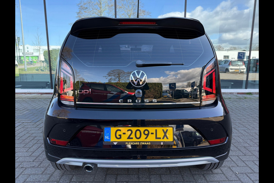 Volkswagen up! 1.0 BMT cross up! - Parkeerhulp - Airco - Cruise - Bluetooth