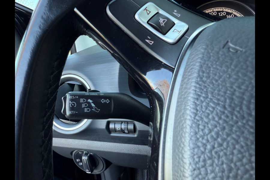 Volkswagen up! 1.0 BMT cross up! - Parkeerhulp - Airco - Cruise - Bluetooth