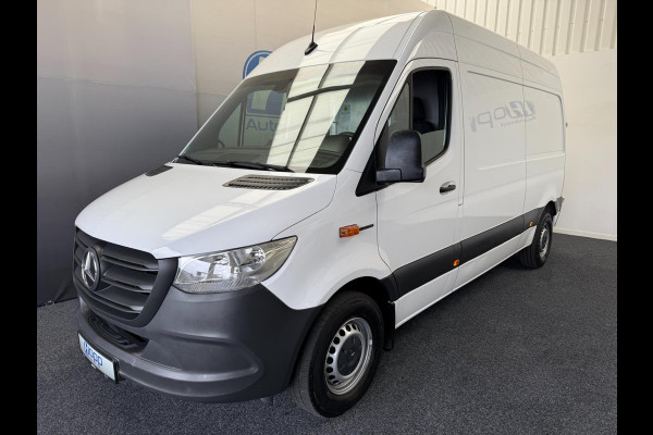 Mercedes-Benz eSprinter E-Sprinter L2H2 55 kWh - 2-zits - Tussendeur - Camera - incl. 12mnd Garantie