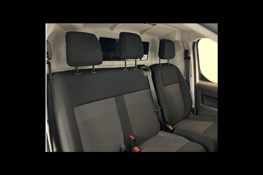 Peugeot Expert L2 145 Pk. AUTOMAAT | 2,9% rente | navigatie incl. Apple Carplay | trekhaak | camera | parkeersensoren voor & achter | dodehoek detectie | rijklaarprijs